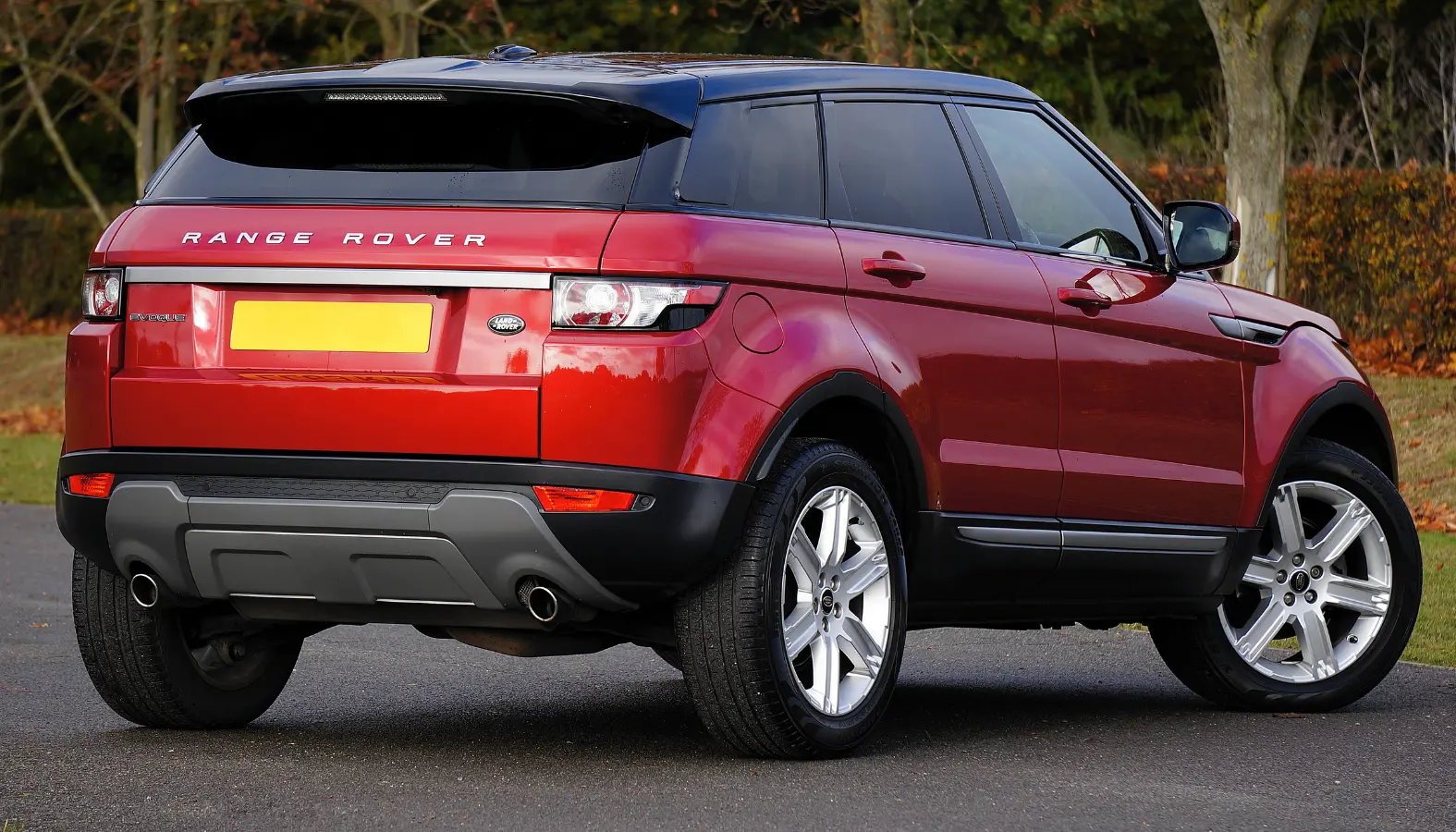 Clean Range Rover SUV available for car rental in Perth Western Australia from BenCal
